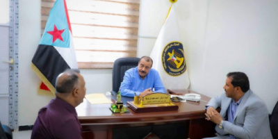 نائب رئيس المجلس الانتقالي الجنوبي يطلع على أبرز أنشطة عمل وزارة الشباب والرياضة