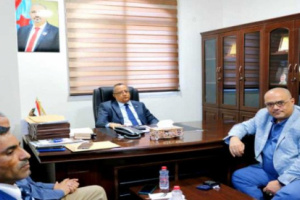 الخُبخي يستقبل وزير التخطيط للإطلاع على سير العمل بالوزارة 
