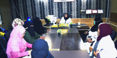 مدير عام مستشفى الصداقة تعقد اجتماعاً استثنائياً بعدد من رؤساء اقسام المستشفى