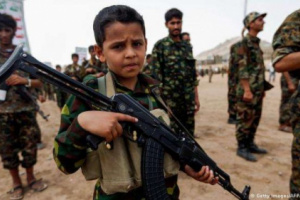 منظمة ميون: مليشيات الحوثي جندت أكثر من ألفي طفل منذ عام ونصف