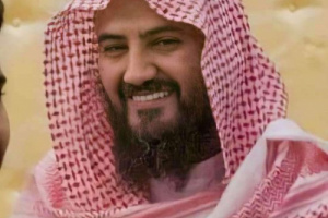 المحرمي يطالب معين بكشف نتائج مراجعة ملف المنح التعليمية 