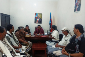 غيثان يطلع على الانتهاكات الحوثية في مديرية مكيراس 