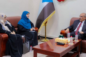 الكثيري يطّلع على أوضاع التربية والتعليم بالعاصمة عدن