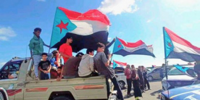 جماهير العاصمة عدن تحيي ذكرى ثورة 14 أكتوبر بمواكب سيارات