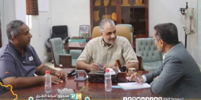 الماس والزامكي يناقشان عددا من مشاريع الطرقات في العاصمة عدن 