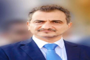 لملس يعزَّي في وفاة الشيخ عوض سالم الحامد