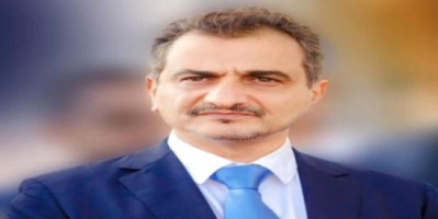لملس يعزَّي في وفاة الشيخ عوض سالم الحامد