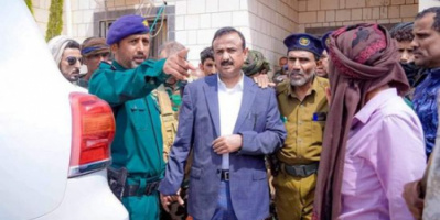 محافظ شبوة يتفقد سير العمل في مصلحة الأحوال المدنية بالمحافظة
