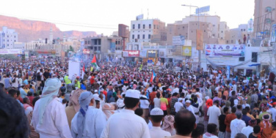 حافة السحيل تحتفي بختام حولية الإمام بكرنفال شعبي بلعبة الشبواني