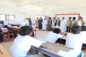 انتقالي المهرة يدعم ثانوية الصمود في حات بوقود حافلات الطلاب