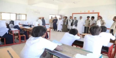 انتقالي المهرة يدعم ثانوية الصمود في حات بوقود حافلات الطلاب