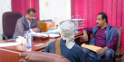 محافظ شبوة يناقش الاحتياجات الخدمية في مديرية جردان