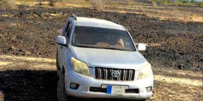 حزام ساحل أبين يستعيد سيارة لأحد المنظمات سُرقت بالخط الدولي العام