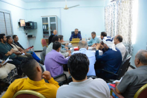 مناقشة مستوى أداء المكتب التنفيذي بمديرية التواهي  في العاصمة عدن 