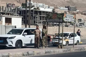 قائد النخبة الحضرمي يتفقد وحدات اللواء المنتشرة بنقاط التمركز