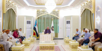 الرئيس الزُبيدي يُثني على المشاركة الفاعلة لأبناء سقطرى في الاجتماع التأسيسي لمجلس العموم