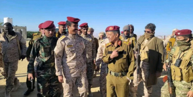 قائد المنطقة العسكرية الثانية يطلع على الجاهزية القتالية بمعسكر يبعث