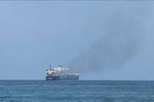 مليشيات الحوثي تعلن استمرار هجماتها على السفن التجارية في البحر الأحمر