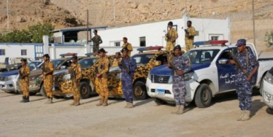 القوات الأمنية بالمكلا تواصل انتشارها لإنجاح الحملة المرورية