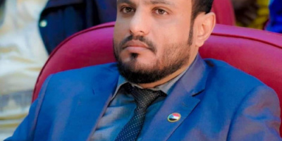 رئيس انتقالي شبوة يعزي بوفاة الشاعر محمد أحمد قبول 