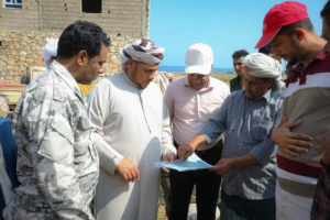 المحافظ الثقلي يشرف على إزالة البناء العشوائي في الشوارع العامة بمدينة حديبوه