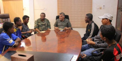 العميد المنهالي يكرّم فريق الملاكمة بنادي الشرطة نظير إحرازه المركز الرابع ببطولة المكلا