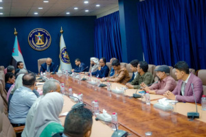 الرئيس الزُبيدي يترأس اجتماعاً استثنائياً للهيئة التنفيذية لانتقالي العاصمة عدن
