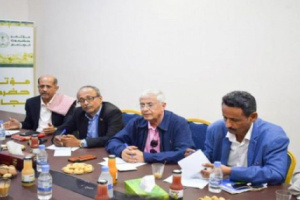 فريق الحوار الجنوبي يزور مقر مؤتمر حضرموت الجامع