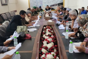  مدير عام المنصورة يشدد على ضرورة تنفيذ الخطط الرمضانية لعمل المكاتب التنفيذية والأجهزة الأمنية خلال الشهر الفضيل