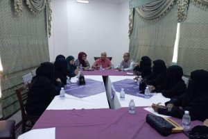 فريق الحوار الوطني الجنوبي يلتقي عدداً من ممثلات الأحزاب السياسية في حضرموت