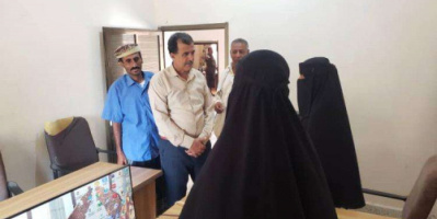 نائب رئيس انتقالي أبين يتفقد مستوى الانضباط الوظيفي في إدارات المجلس بالمحافظة 