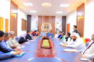 الجعدي يرأس اجتماعاً مشتركاً للأمانة العامة بالهيئة التنفيذية للمجلس الانتقالي في العاصمة عدن