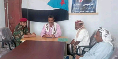 أبين .. رئيس انتقالي أحور يلتقي قائد الحزام الأمني في المديرية