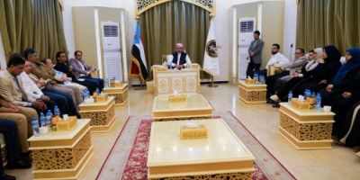 الرئيس الزُبيدي يوجه بإنشاء مركز لتنمية المهارات والقدرات الشبابية
