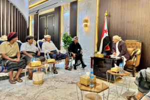الرئيس الزُبيدي يلتقي أسرة الشهيد العميد سعيد الصريمي ويشيد بتضحياتها