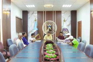 انتقالي العاصمة عدن يعقد لقاءً تشاورياً برؤساء أقسام إدارة الشباب والرياضة بالمديريات