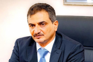 لملس يعزَّي في وفاة المناضل الشيخ حسين زين الشبحي 