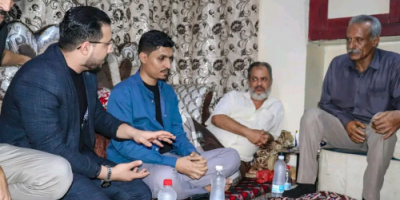 انتقالي العاصمة عدن يعتمد حافز شهري لأسرة الشهيد عبدالملك 