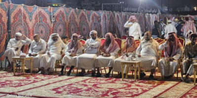 الوالي والمشوشي يقدمان واجب العزاء لأسرة الفقيد الشيخ عطاف محمد بن عطاف في مدينة جدة 