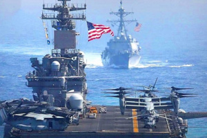 القيادة الأمريكية تعلن تدمير أنظمة دفاع جوي وطائرات مسيّرة حوثية في البحر الأحمر