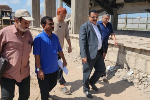 مدير عام المنصورة يدشن مشروع "بناء صالة رياضية لنادي أهلي عدن