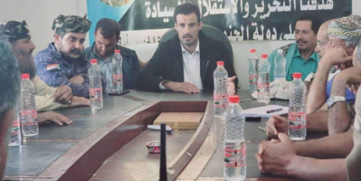 العميد الربيعي يلتقي قيادة الانتقالي وقيادات عسكرية وأمنية في الحد ويُشيد بمساندة المواطنين للحملة الأمنية