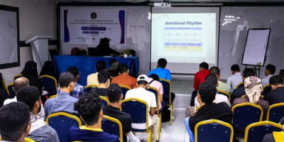 منسقية كلية الطب بجامعة حضرموت تنظم دورة تدريبية في "مهارات قراءة تخطيط القلب"