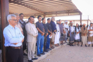رئيس انتقالي شبوة يزور معسكر العلم ويشيد بانضباط منتسبيه