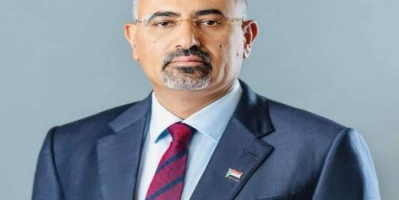 الرئيس الزُبيدي يُعزَّي المناضل محمد ناجي سعيد بوفاة زوجته