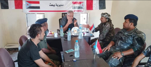 رئيس انتقالي يبعث يطلع من مدير إدارة الأمن والشرطة بالمديرية على مجمل الأوضاع الأمنية