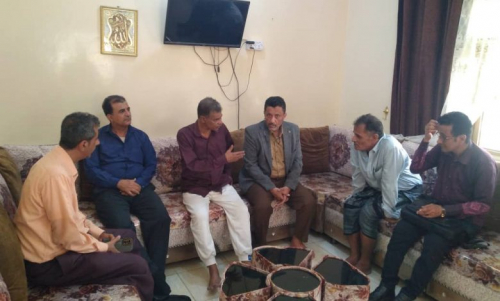 رئيس انتقالي أبين يطمئن على صحة الأستاذ محمد العولقي