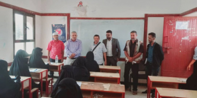 مدير عام مكتب التربية بالضالع يزور مراكز الاختبارات في مديرية الحصين