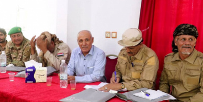 العميد مهدي يشهد اختتام الدورة التدريبية لقادة الكتائب في الوحدات العسكرية بمحور الضالع 