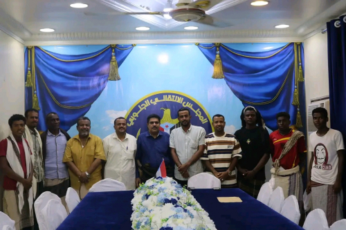 العميد المحمدي يلتقي منتخب وادي حضرموت المشارك في بطولة البلدة للسباحة العميد المحمدي يلتقي منتخب وادي حضرموت المشارك في بطولة البلدة للسباحة